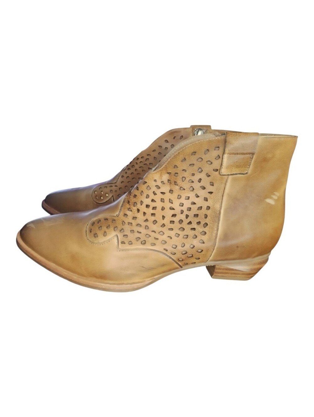 Antelope Perforated Ankle Bootie, Womens 38 EU (8-8.5 US) - Picture 1 of 10